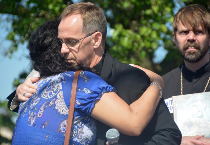 Soon-to-be-deported mother praying to God ‘to keep my family together’