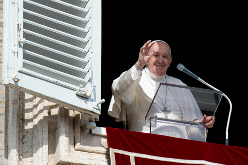 Leave behind personal securities to follow God more closely, pope says