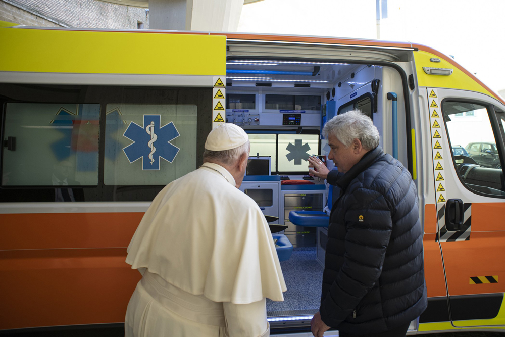 Pope calls for end to ‘cruel,’ <br />‘senseless’ war in Ukraine