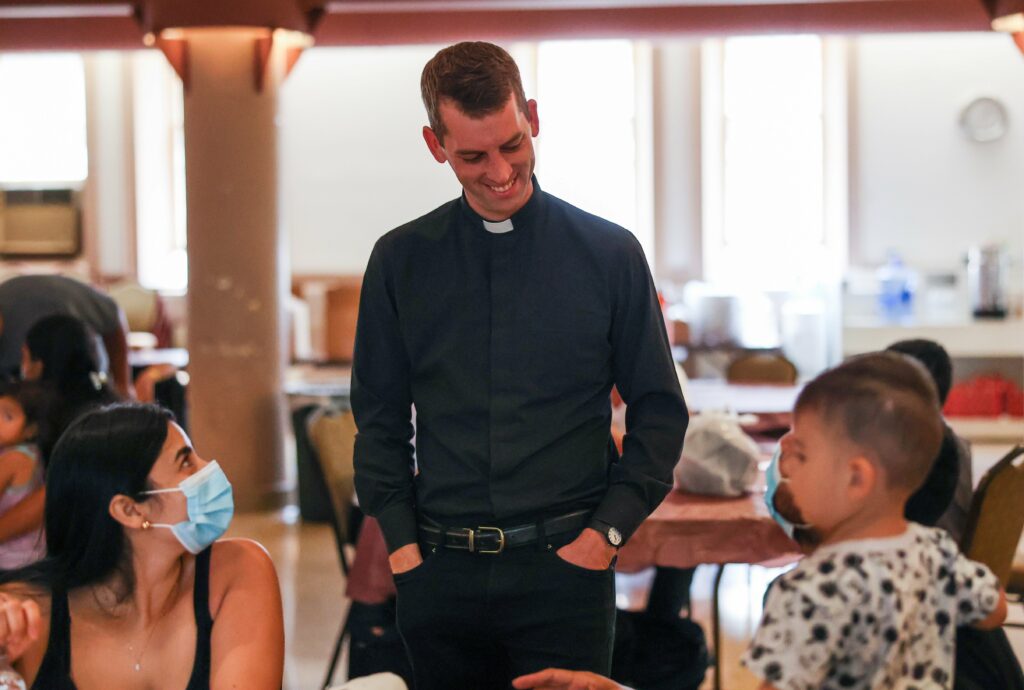 St. Peter’s on Capitol Hill offers hospitality to migrant busloads