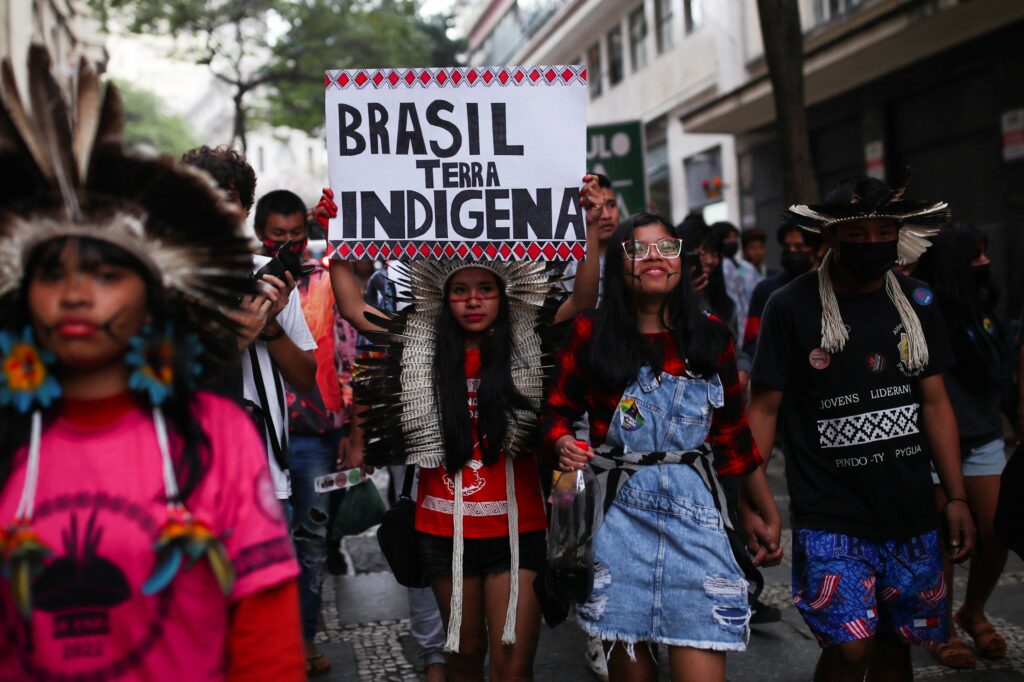 Aumenta violencia contra indígenas en Brasil, dice consejo católico